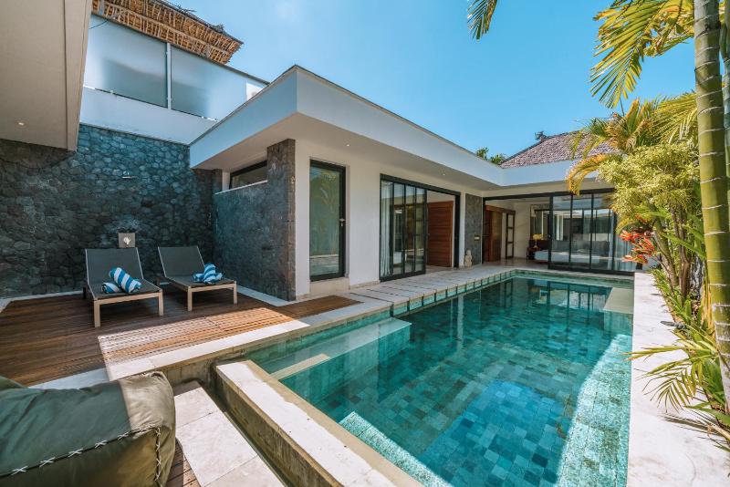Villa Kalila: Elegant 2 BR Villa in Perfect Location ! - image 1