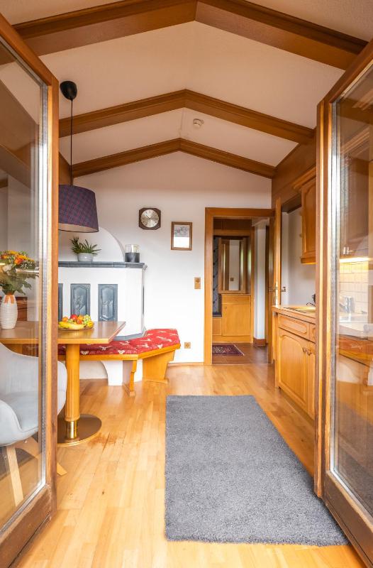 One-Bedroom Apartment image 3