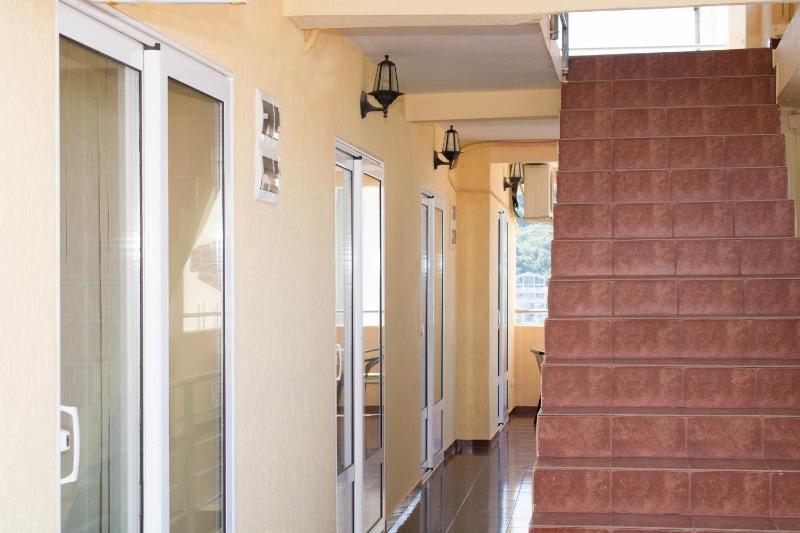 Studio with Balcony and Sea View image 2