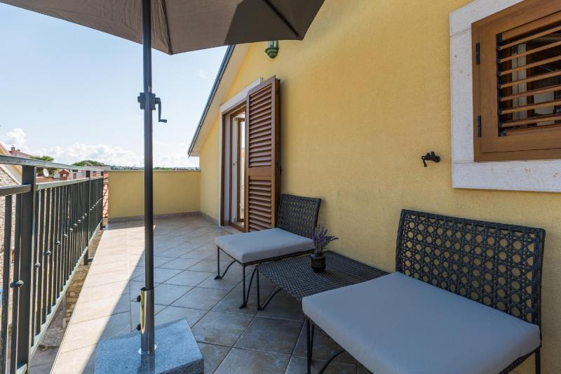 One-Bedroom Apartment with Balcony image 2