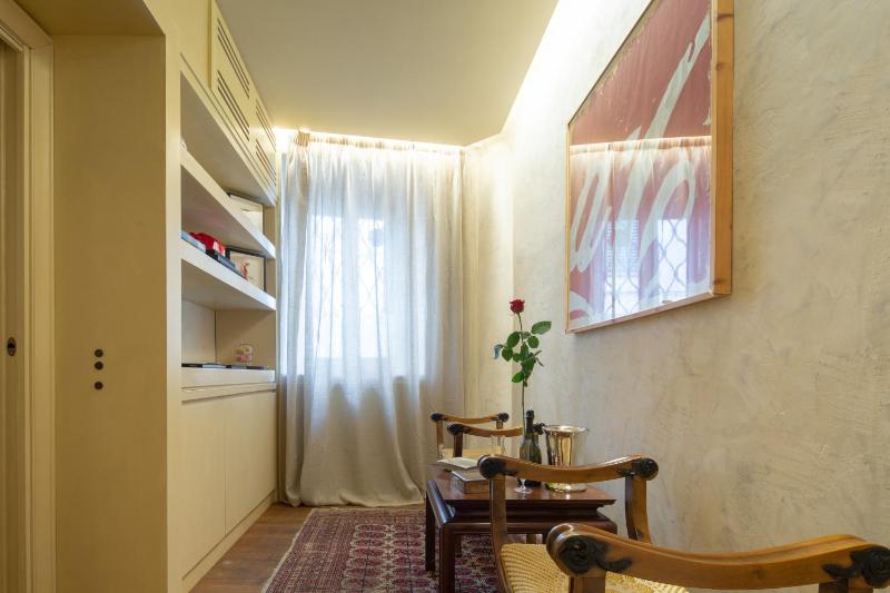 Deluxe Apartment image 2