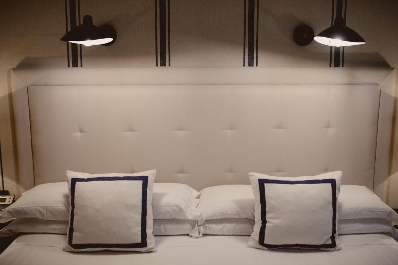 Standard Double Room image 3