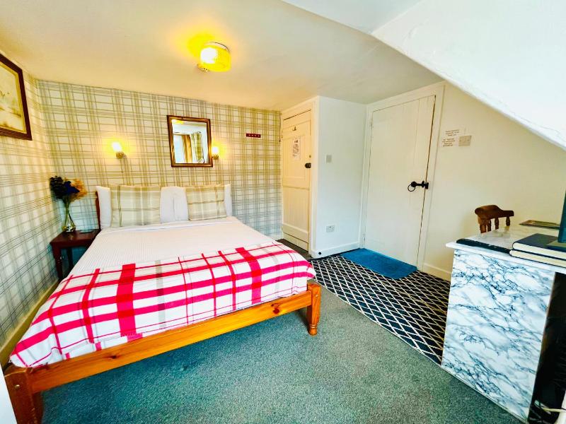 Double Room with Lake View image 1