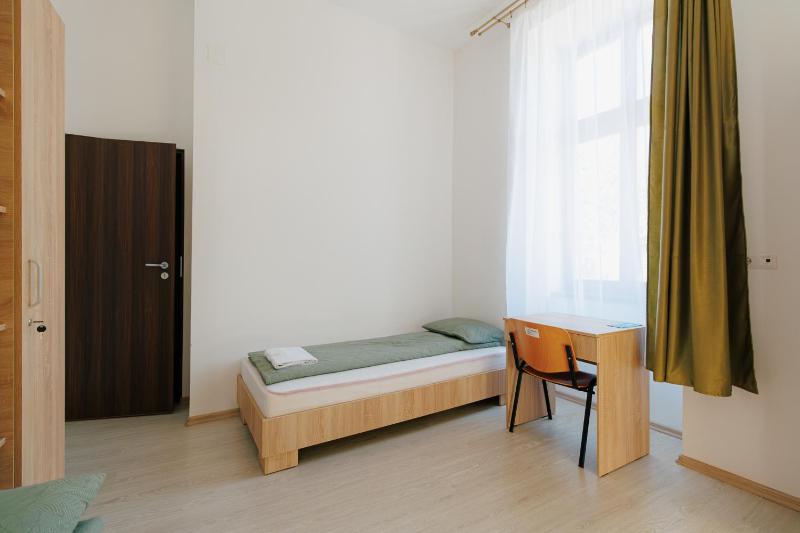 Collegium Varadinum Rooms - image 9