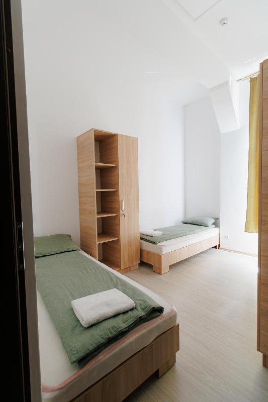 Collegium Varadinum Rooms - image 11