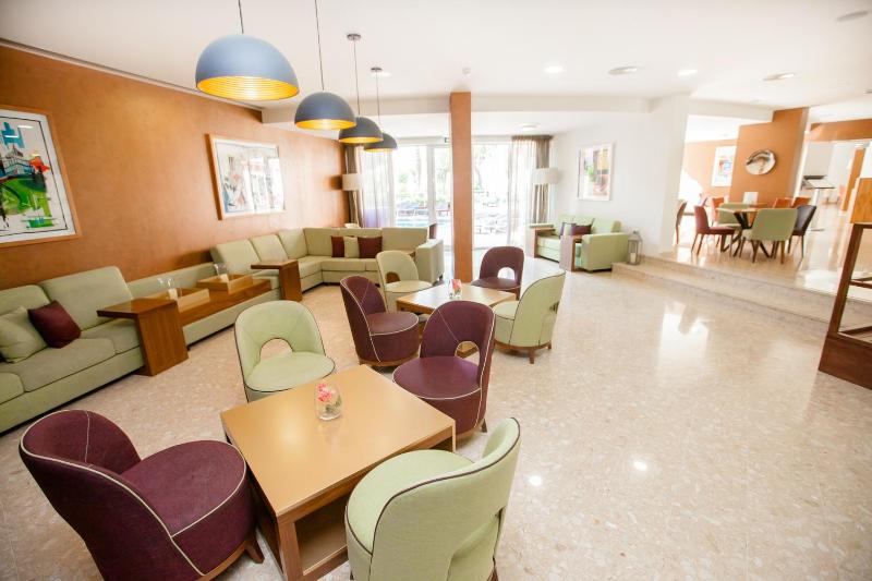 Vilamoura Garden Hotel - image 34