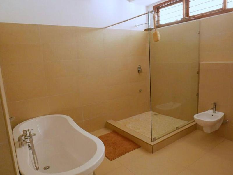 Suite apartment pool beach access nearby C224 - image 15