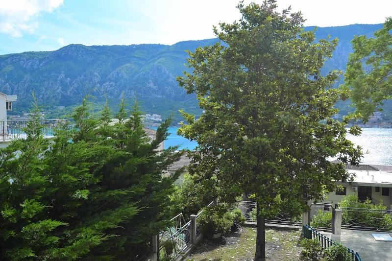Urban escape for two in Kotor - image 16