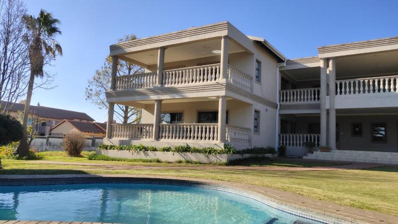 Palm View Midrand Guest House - image 15