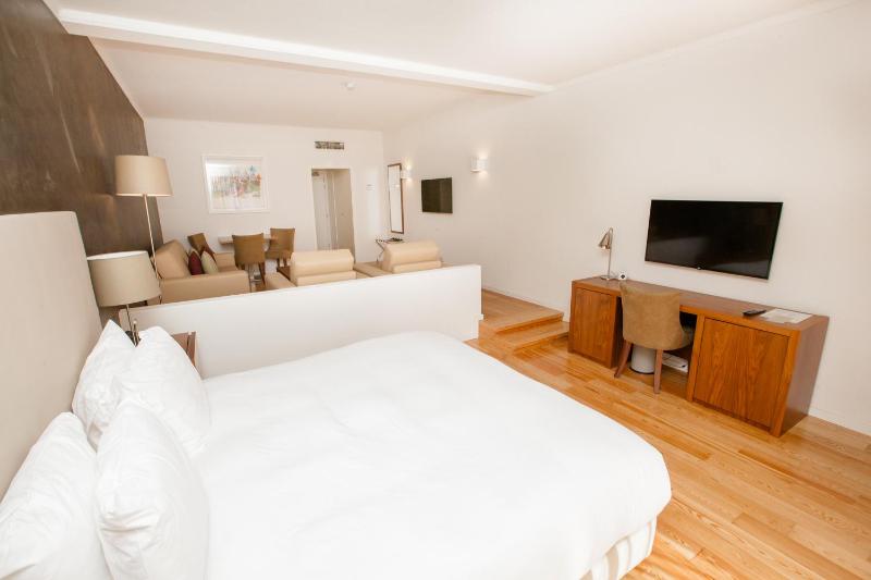 Vilamoura Garden Hotel - image 30