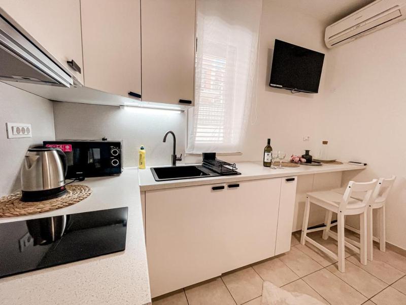 Pinia Apartments Bol - image 12