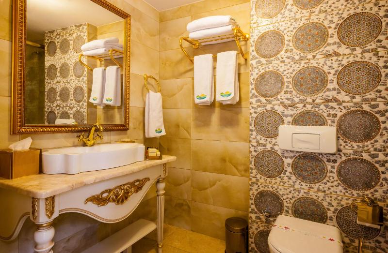 Budget Double Room image 2