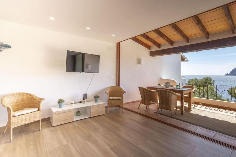 Bungalow Pinets by Costa CarpeDiem - image 2