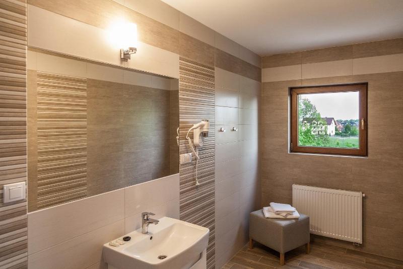 One-Bedroom Apartment image 3