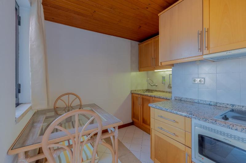 Superior One Bedroom Apartment – 4 Adults image 3