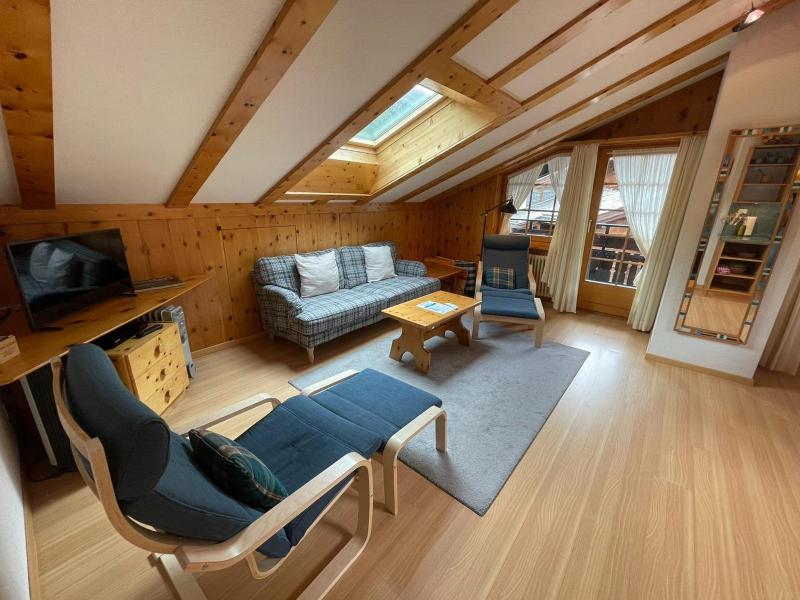 One-Bedroom Apartment Attic with Matterhorn View image 4