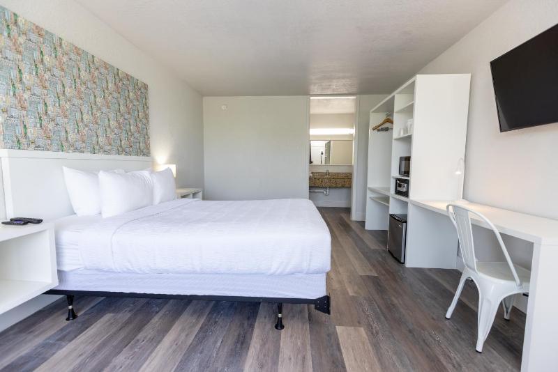 Double Room image 1