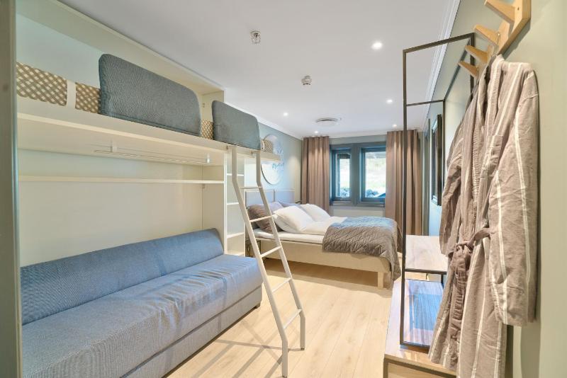 Double Room with Mountain View image 2