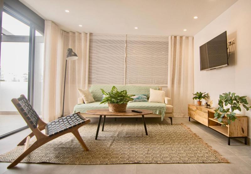 Amazing Old Town Penthouse II - EaW Homes Images