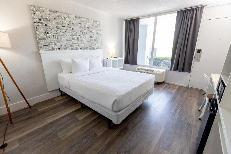 Double Room - Disability Access image 1