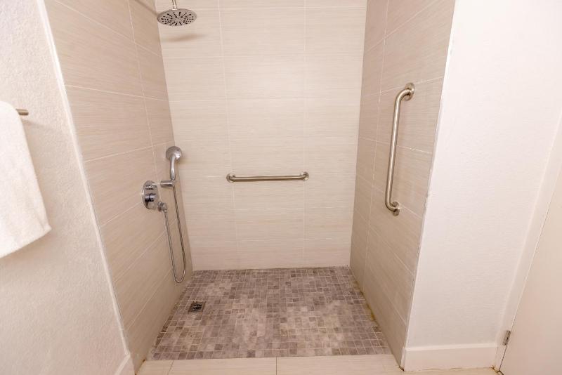 Double Room - Disability Access image 2