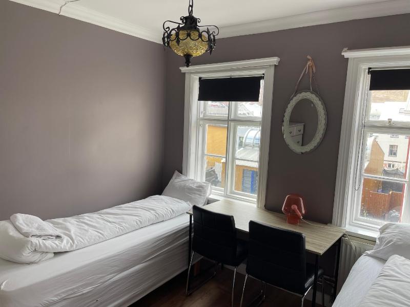 Double or Twin Room with Shared Bathroom image 2