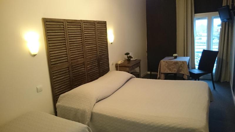 Triple Room image 3