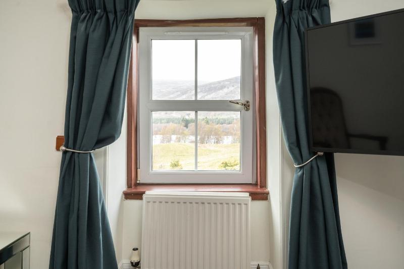King Room image 3
