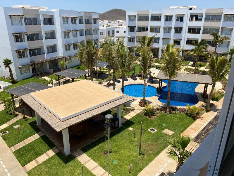 Nuevo Departamento con Excelente Ubicación y Muy Bonita Alberca - Residencial Almarena II - image 14