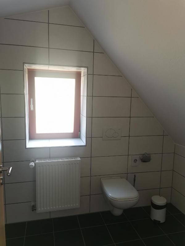 Small Twin Room image 3