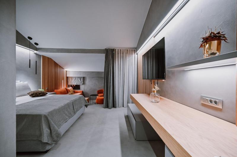Hotel Stomorin-Marina Hramina - image 3