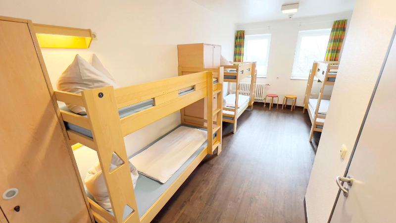Bed in 6-Bed Mixed Dormitory Room (only guests 18+) image 3