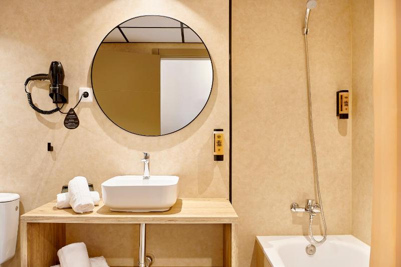 Triple Room & Unlimited Brunch image 4