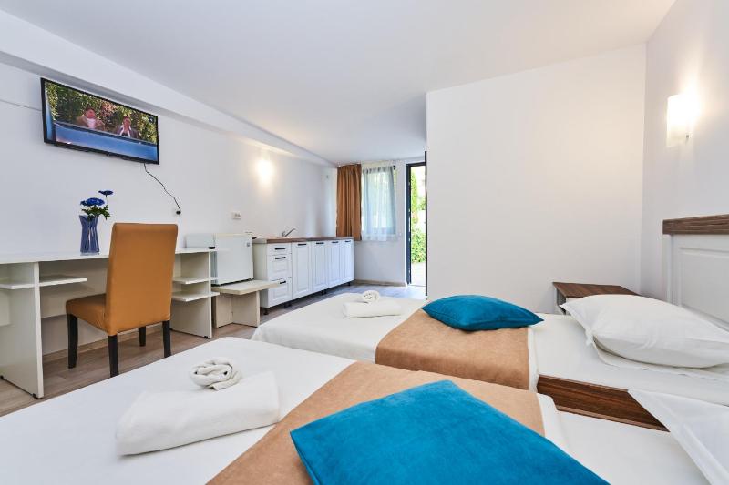 Twin Room Groundfloor image 2
