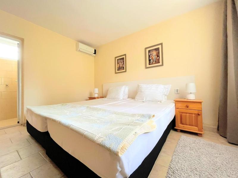 Budget Double Room with Patio image 1