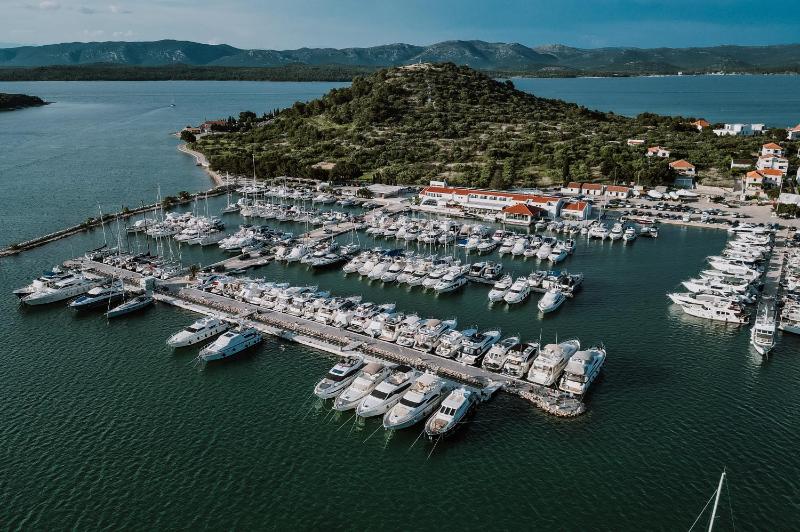 Hotel Stomorin-Marina Hramina - image 32