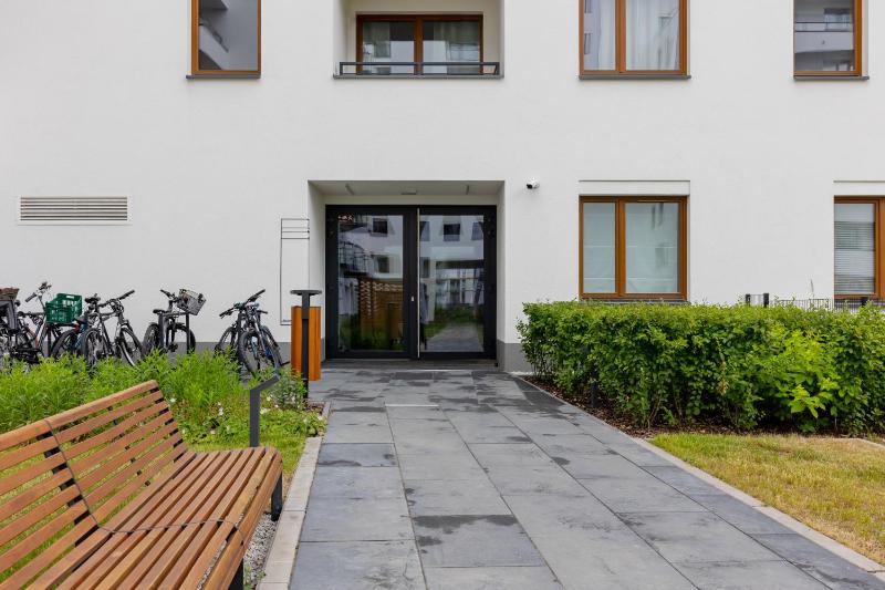 Pozytywny Mokotów Apartment with Balcony Warsaw by Noclegi Renters - image 4