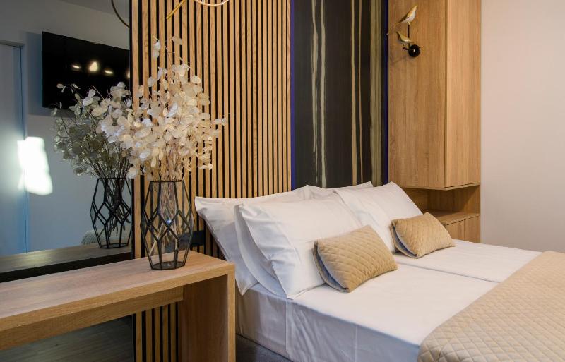 Via Mare Luxury Rooms - image 4