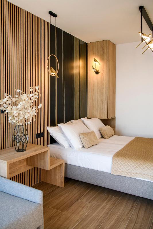 Via Mare Luxury Rooms - image 12