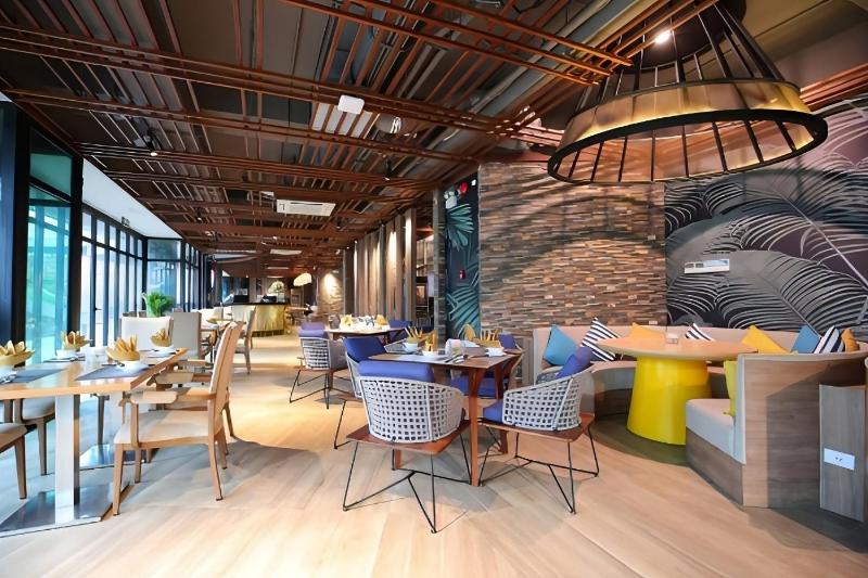 FLC Quy Nhơn SeaView Condotel - image 19