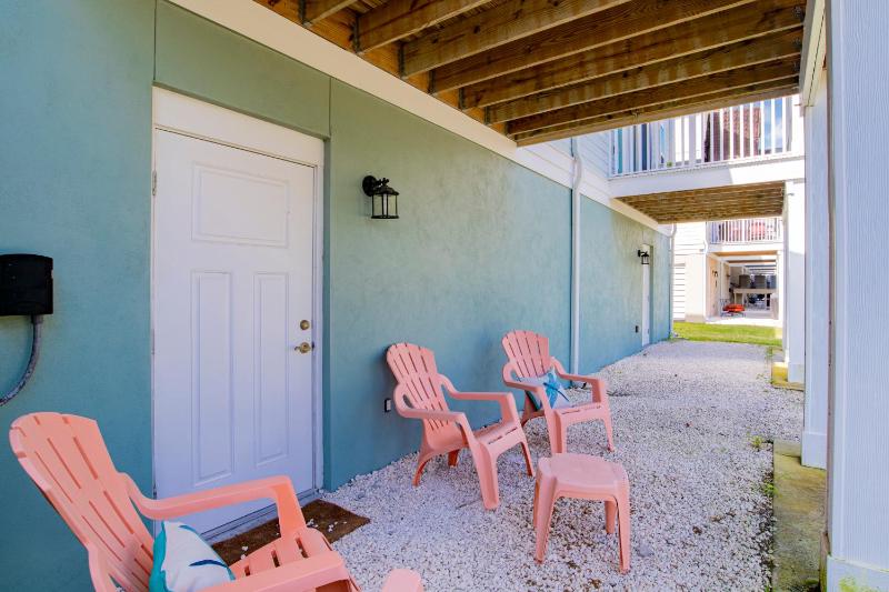 Lost Key 14558 Salt Meadow Dr By Pkrm - image 12