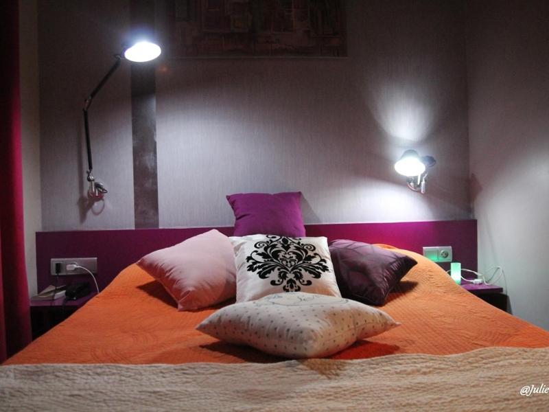Standard Double Room image 1