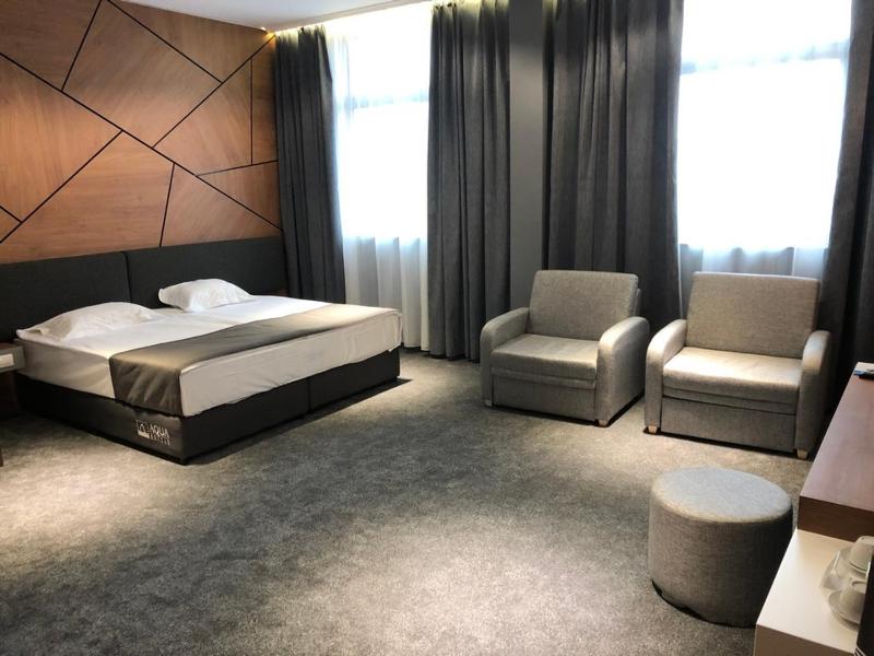 Suite image 2