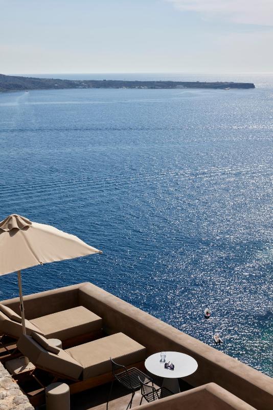 Master Suite Sea View with Heated Pool image 2