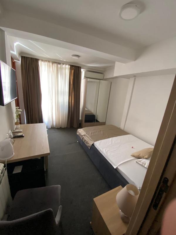 Single Room image 1