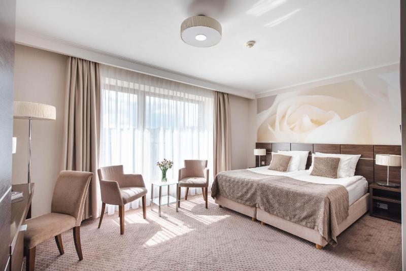 Double or Twin Premium Room by Seaside image 1