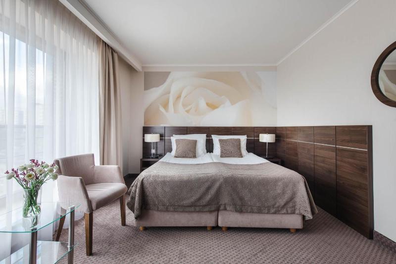 Double or Twin Premium Room by Seaside image 3