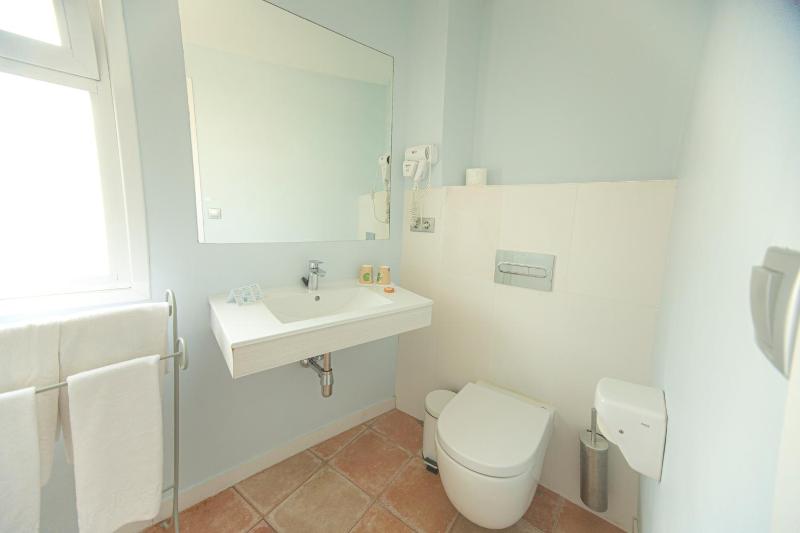 Double Room with Parking image 3