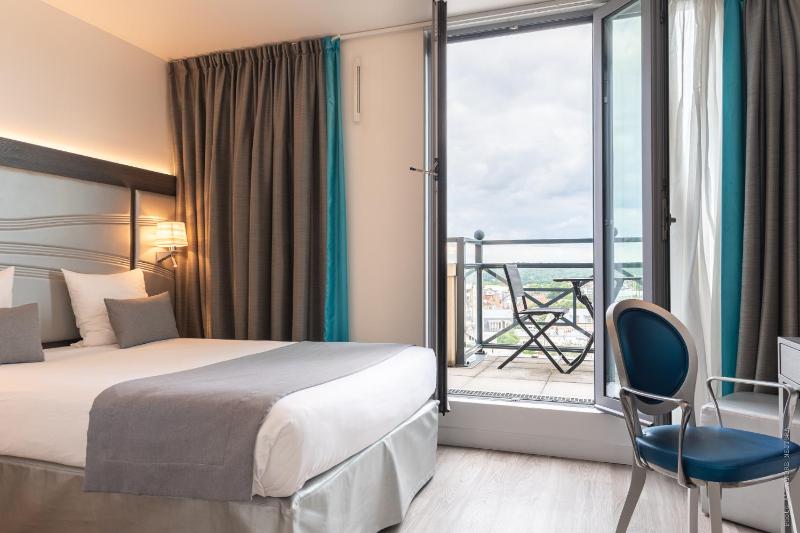 Double Room with Terrace image 2