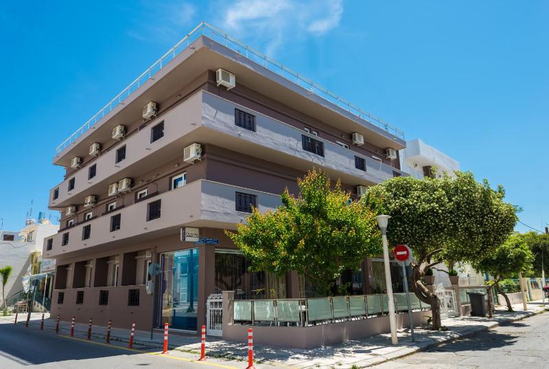 Olympia Hotel - image 26